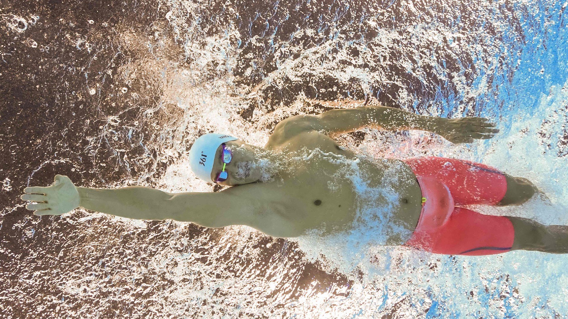 NBA选秀大会 中国内线新星首轮中段被选中